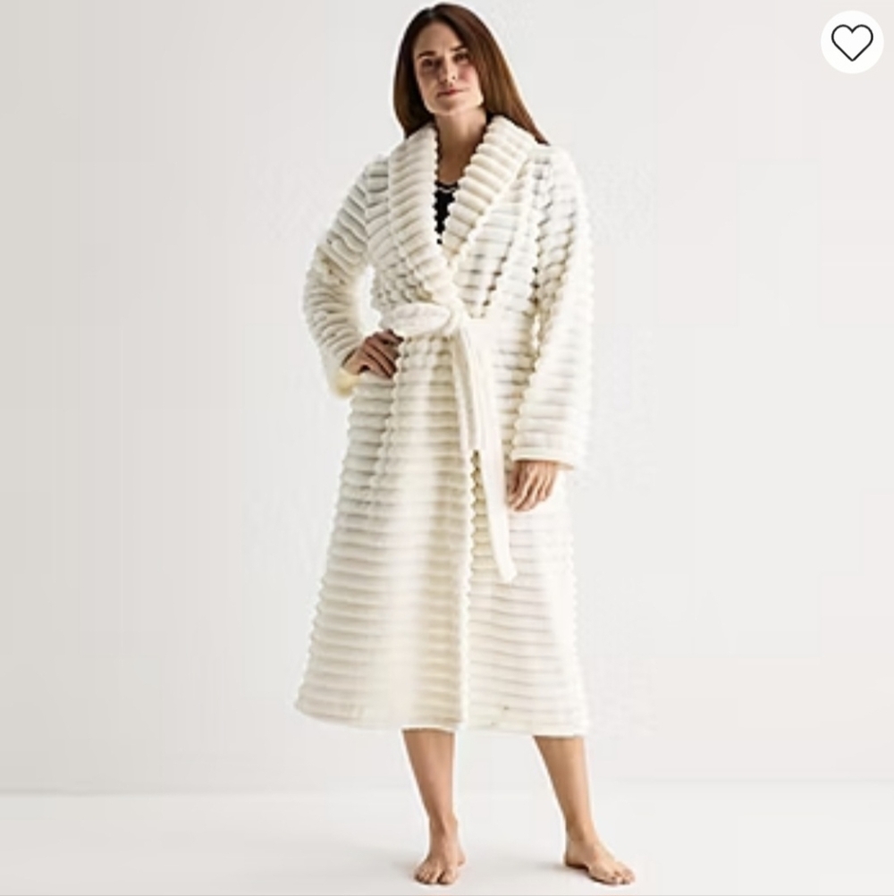 NWT Liz Claiborne Ivory Ribbed Robe